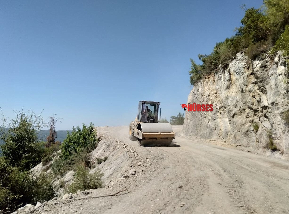 Alanya Bayırkozağacı yolu asfalta hazırlanıyor