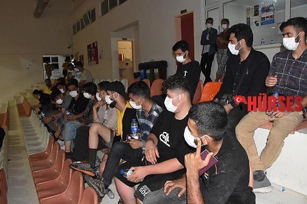 Kekova Adası'nda 20 göçmen daha yakalandı