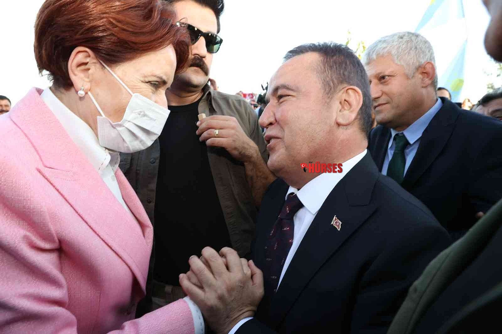 Akşener'den Başkan Böcek'e övgü