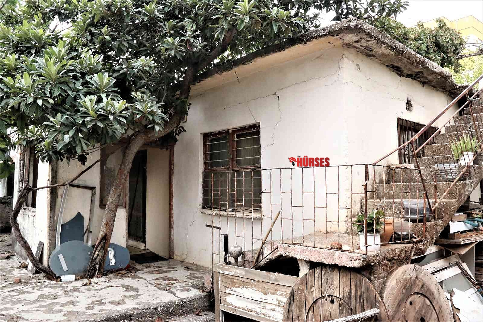 Yıllar önce kiraya verdiği eve ilk kez giren adam gözlerine inanamadı