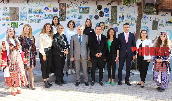3 bin 500 atık parçadan 'Atık Sanat Duvarı' oluşturuldu