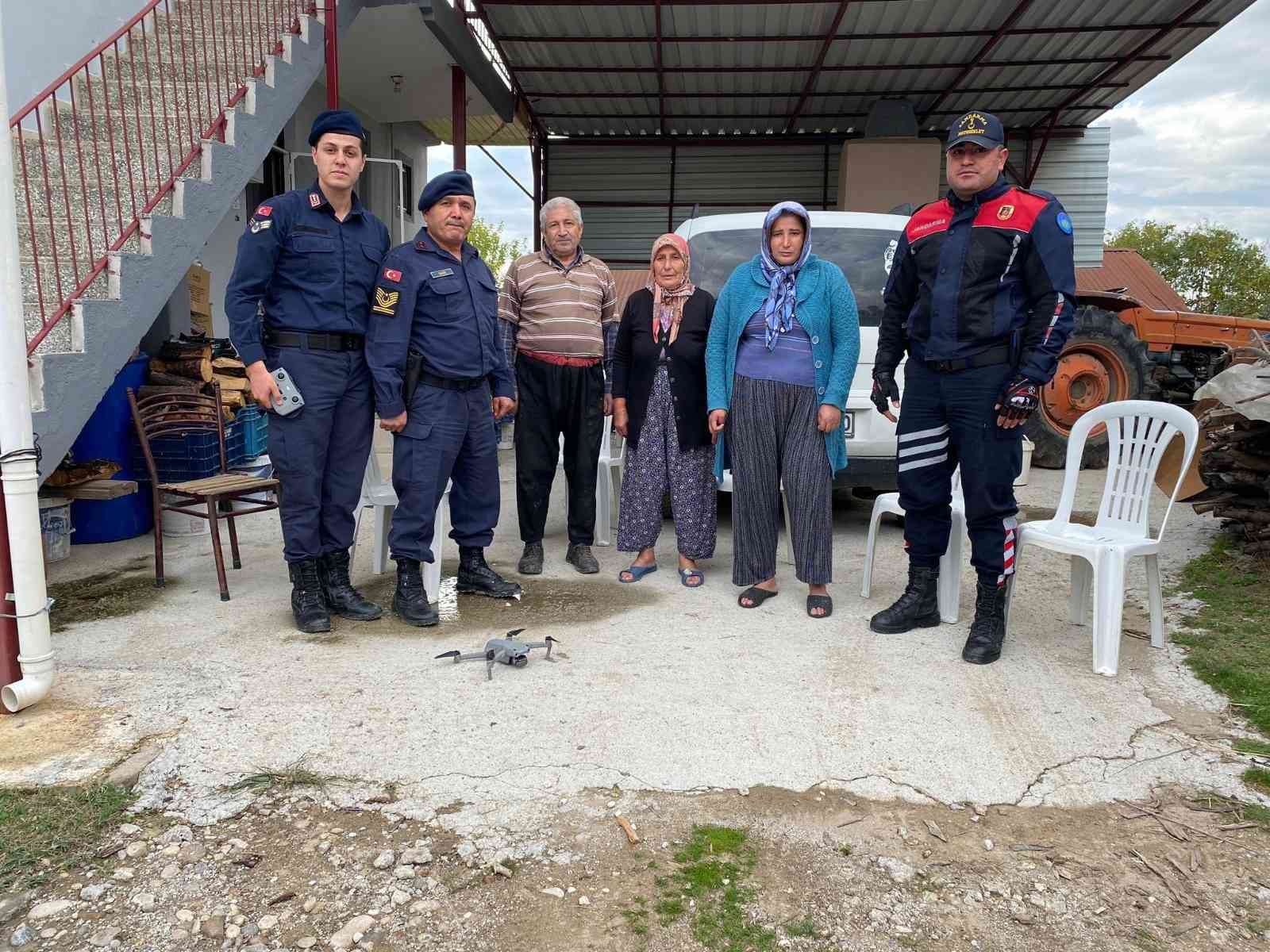 Zeytin toplarken kaybolan kadın jandarma dronu ile bulundu