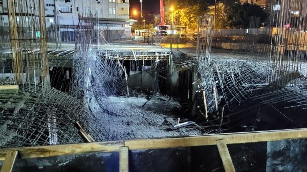 Alanya'da belediyenin sosyal hizmet binası inşaatında çökme; 3 yaralı