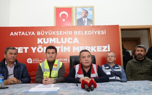 Başkan Böcek afet bölgesinde