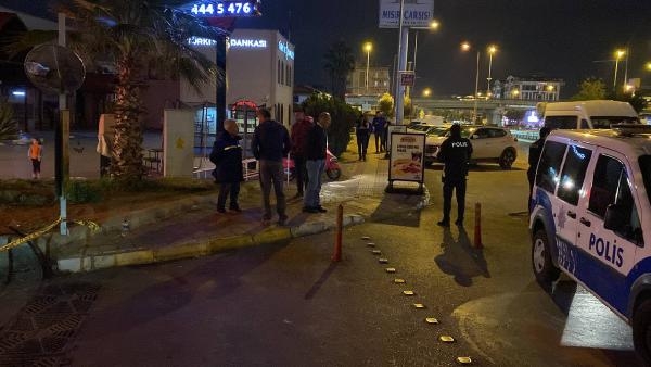 Kaldırımda yürürken, düşüp öldü