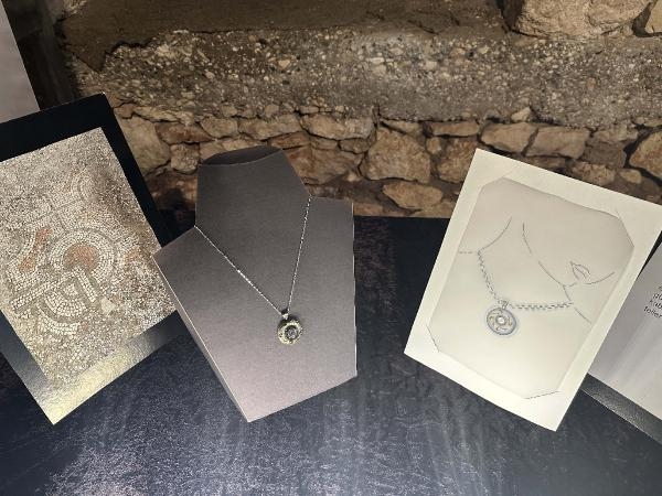 Likya Taşın Yolculuğu takı tasarımı sergisi