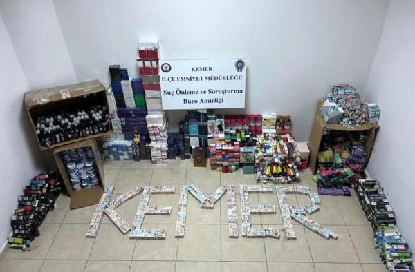 Markette 1 milyonluk kaçak ürün ele geçirildi