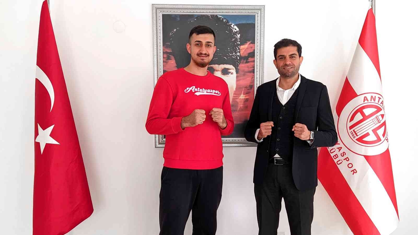 Mlli Tekvandocu Muhammet Recep Çetinkaya, Antalyaspor'da