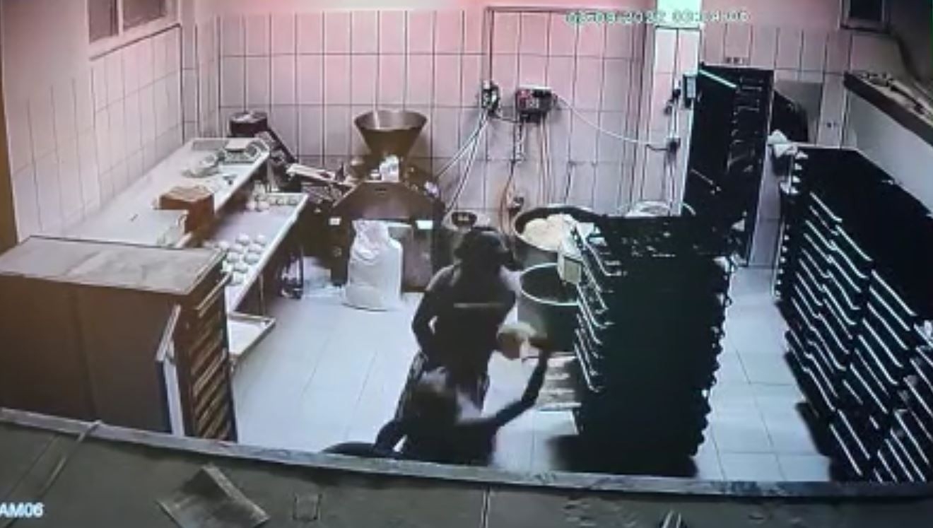 Türkiye'nin yüreğini sızlatan üvey baba dehşetine 4 yıl 2 ay hapis cezası