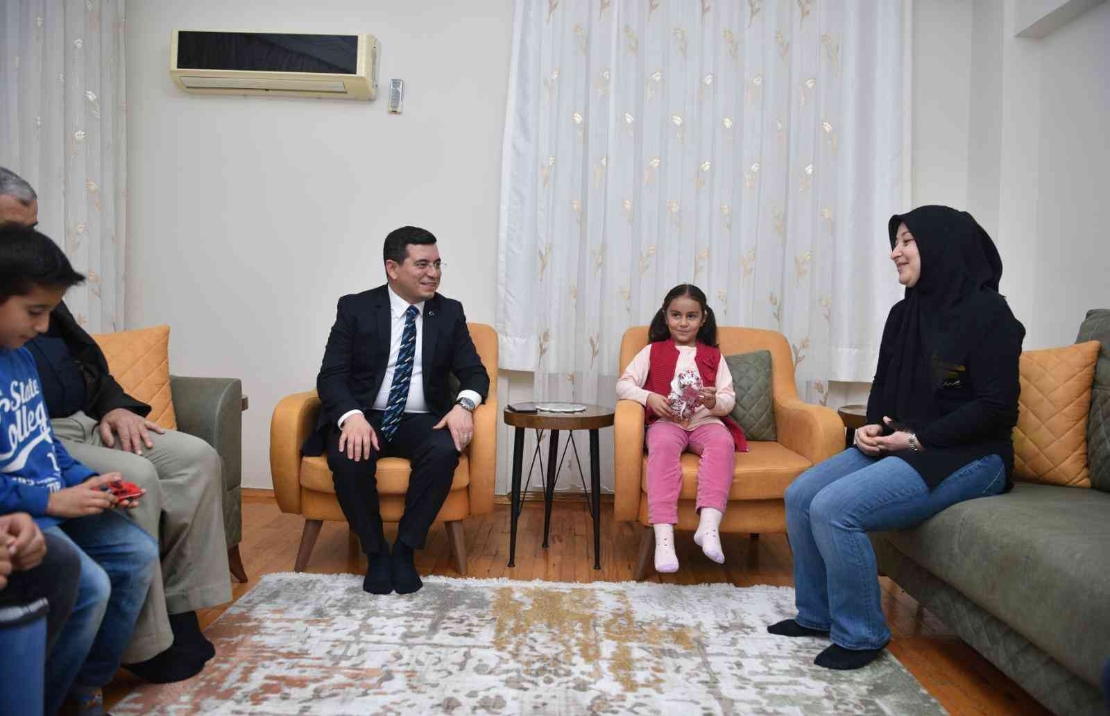 Tütüncü, kadınların spor salonu isteğini geri çevirmedi