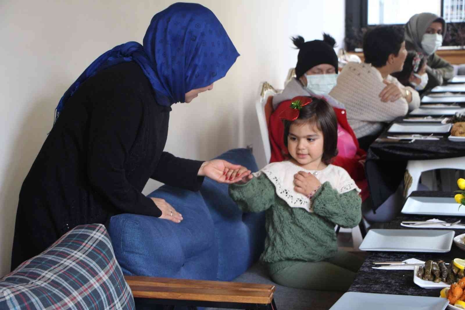 Yakalandığı kanseri iki kez yendi, kanser hastalarına moral oldu