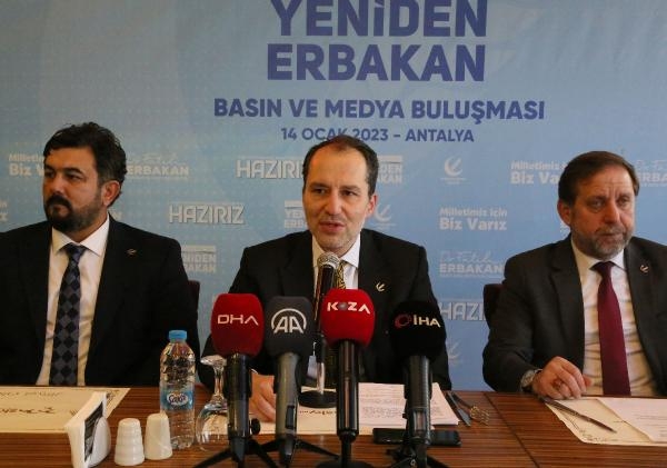 Fatih Erbakan: Tek adam rejimi derken, yağmurdan kaçıp doluya tutuluyorsunuz