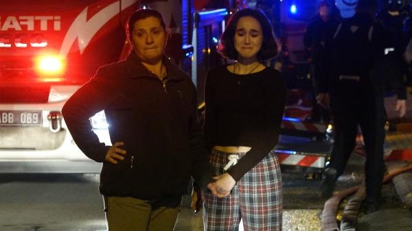 Yangın çıkarıp, tartıştığı anneannesi ile teyzesini eve kilitlemiş