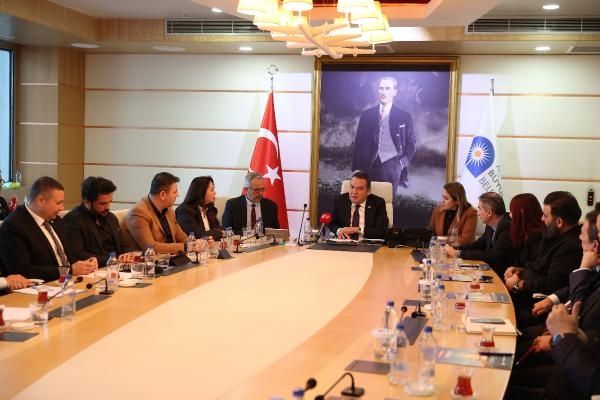 Başkan Böcek, meslek odası başkanlarıyla buluştu