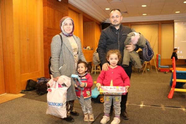 Depremzede çocuklara özel ilgi