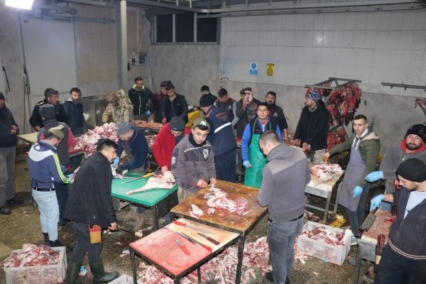 Depremzedeler için 'kurbanlık' bağışı, köyde kampanyaya dönüştü