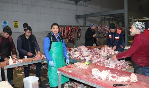 Depremzedeler için 'kurbanlık' bağışı, köyde kampanyaya dönüştü