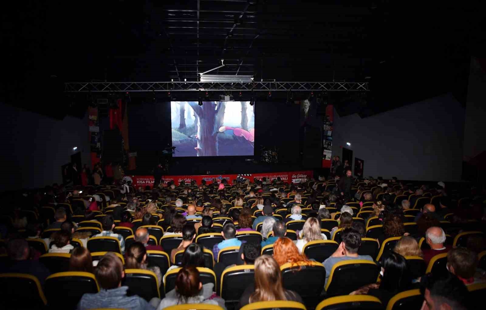 Konyaaltı Uluslararası Kısa Film Festivali'ne 100 farklı ülkeden 2 bin başvuru