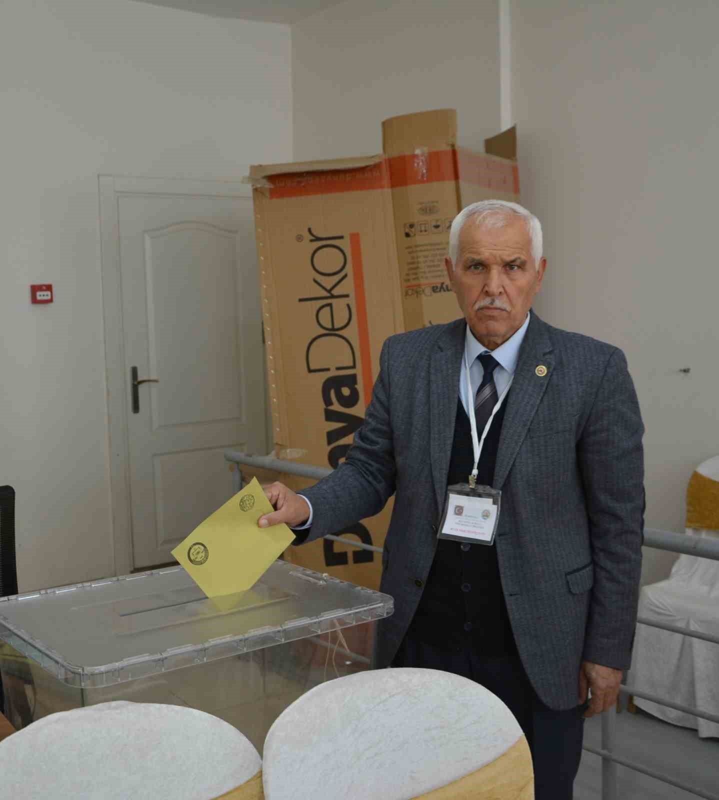 Korkuteli Ziraat Odasında Musa Büyükçetin 5'inci kez başkan seçildi