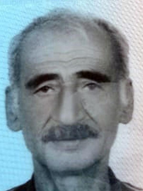Sebze yüklü TIR devrildi, sürücü öldü