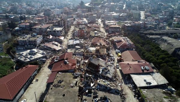Telefonlar susmuyor, herkes depreme dayanıklılık testini merak ediyor
