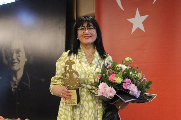 Yılın kadını ödülü Işık Yargın'a verildi