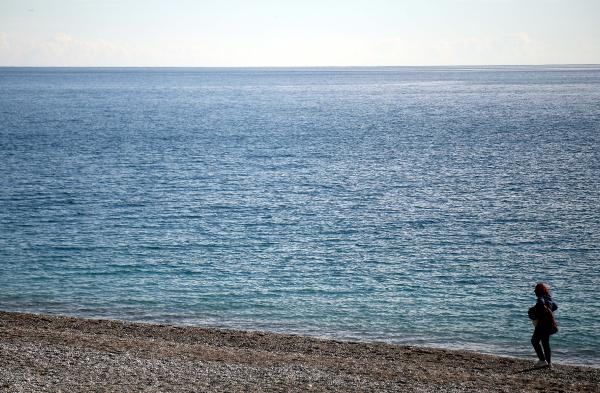 Yurtta kar, Antalya'da bahar havası