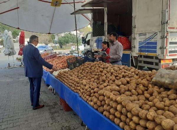 Başkan Topaloğlu, esnafla bir araya geldi
