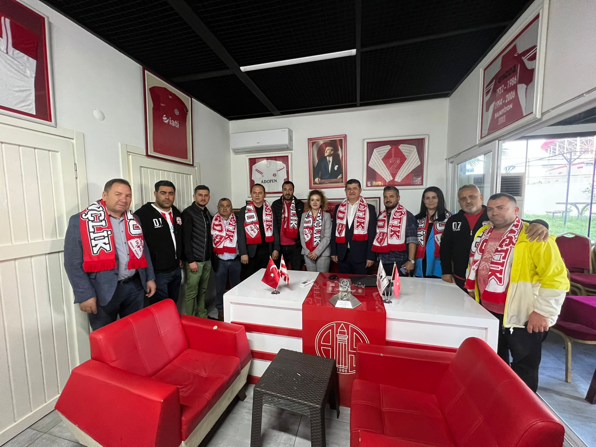 Arı'dan 07 Gençlik ziyareti