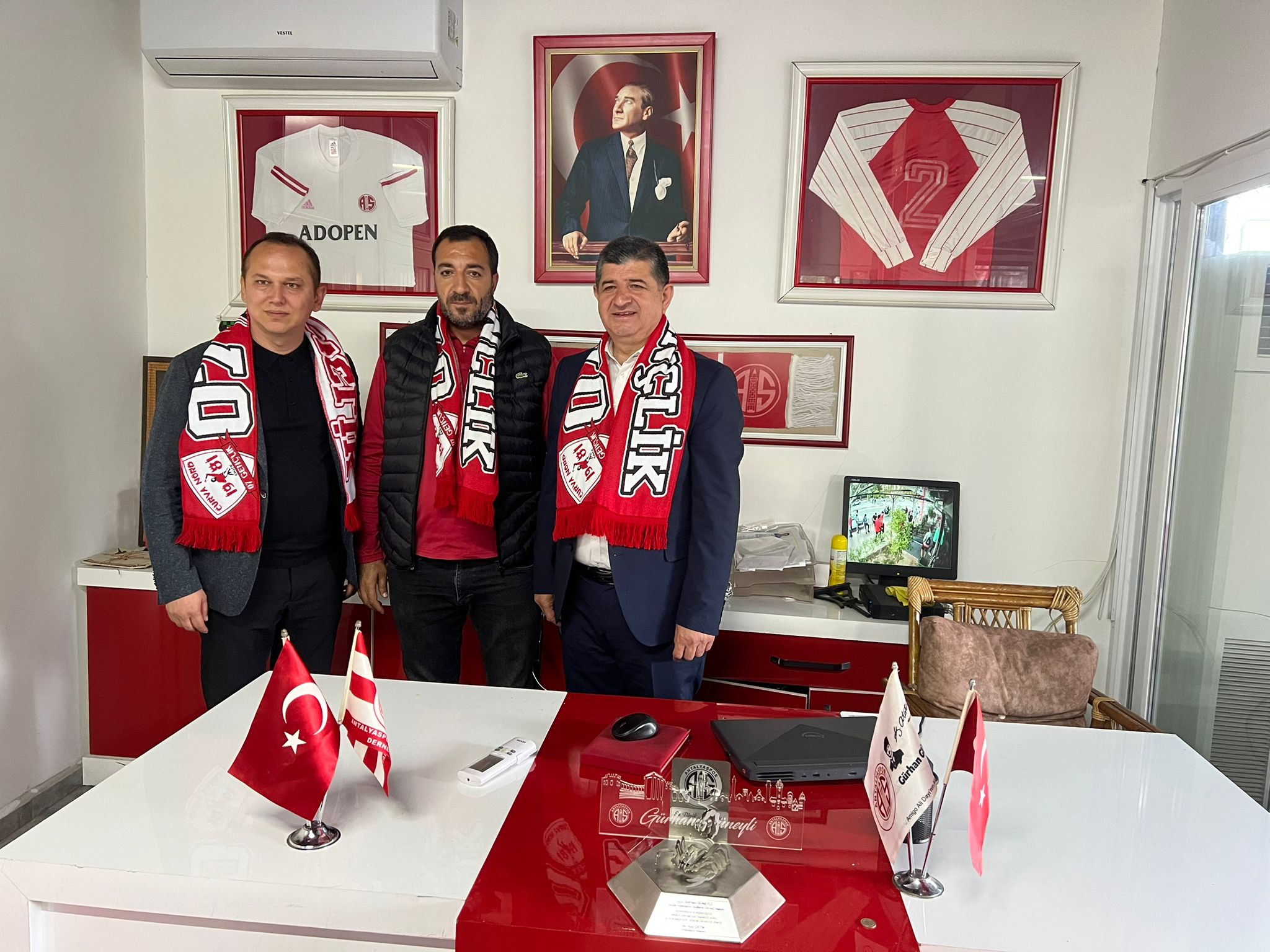 Arı'dan 07 Gençlik ziyareti