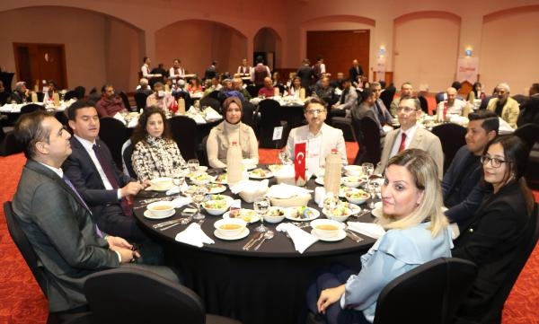 Acente temsilcileri iftarda buluştu