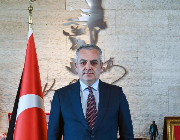 Başkan Esen'den Ramazan ve 23 Nisan Bayramı mesajı: Her şey değişir bayram sevinci değişmez.