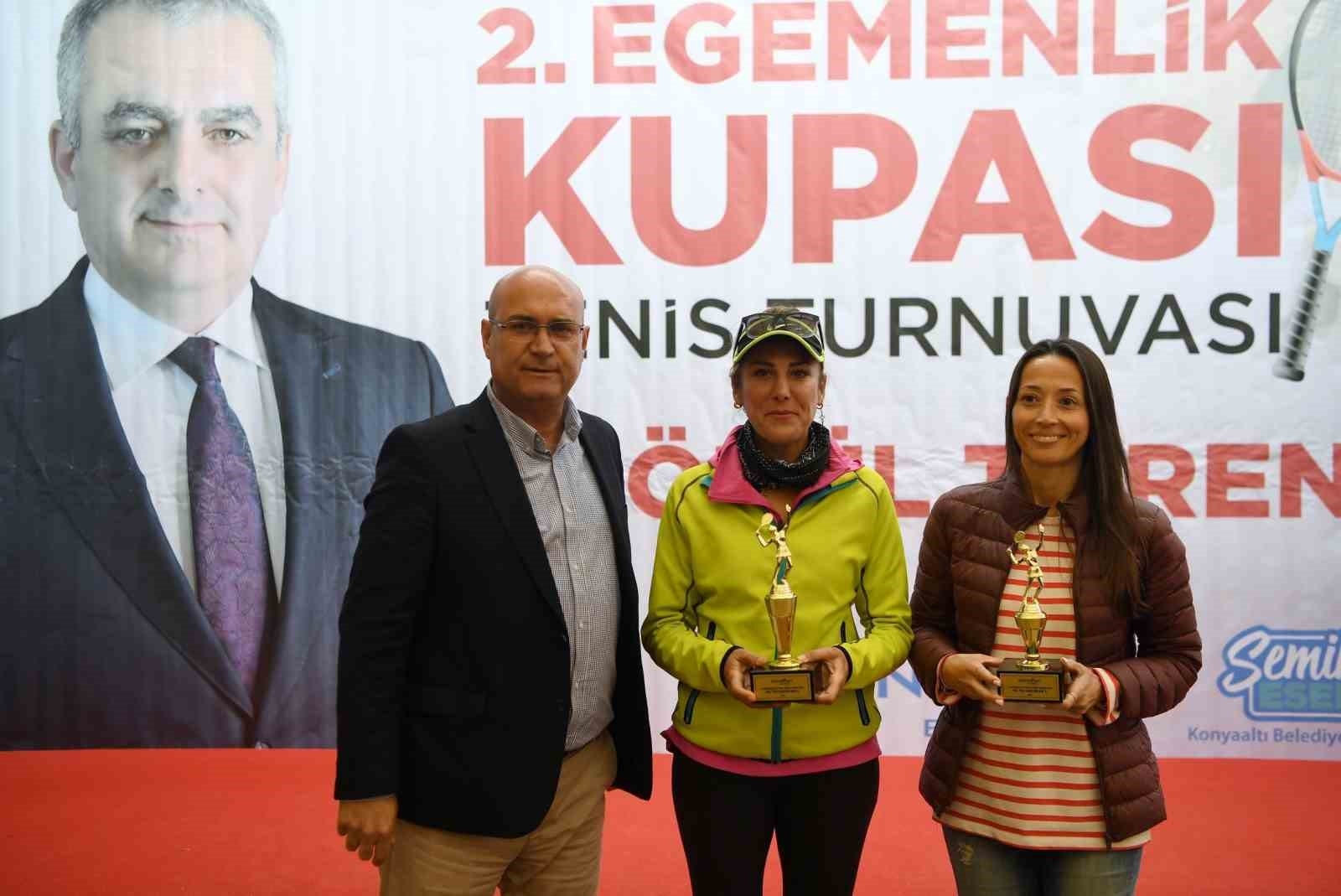 Egemenlik Turnuvasında ödül töreni
