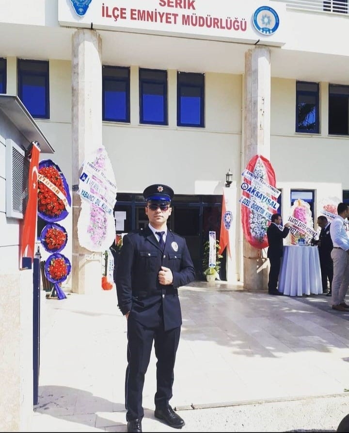 Hastane dönüşü kaza yapan polis, hayatını kaybetti