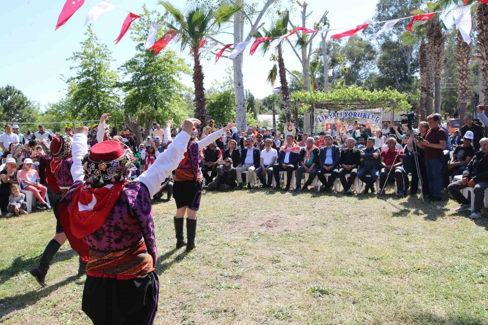 Kaş'ta Likya Su Yolu Yürüyüşü ve Patara Yörük Göçü düzenlendi