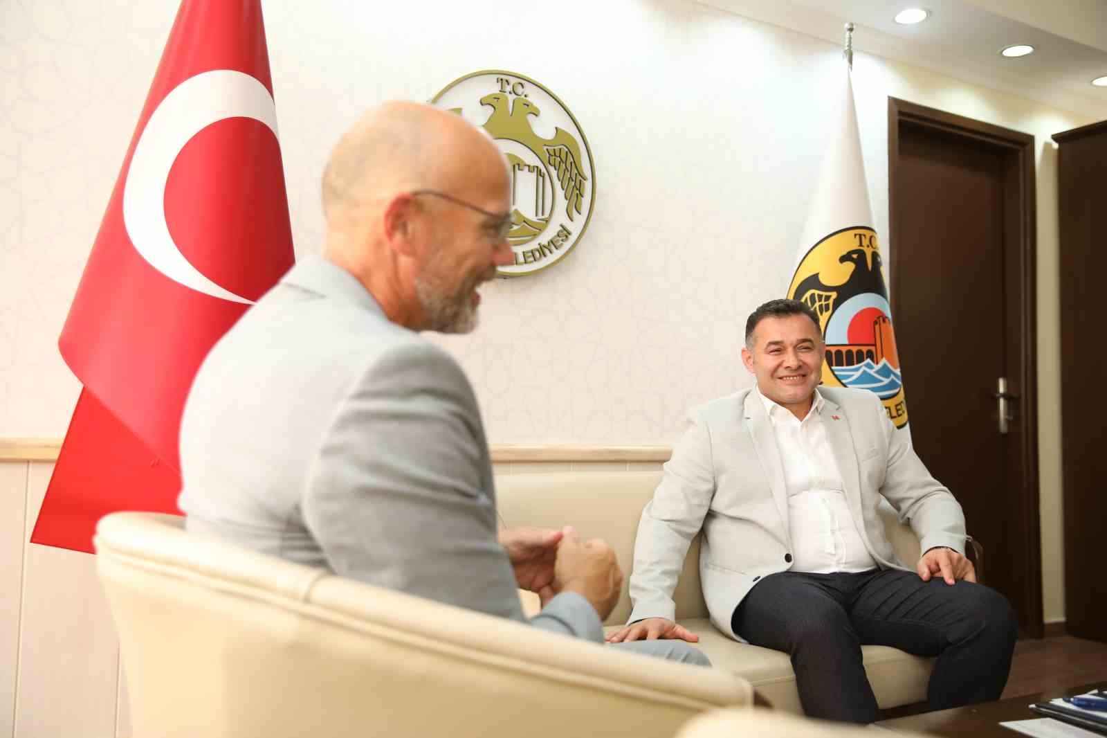 Konsolos Tscherner'den Başkan Yücel'e ziyaret