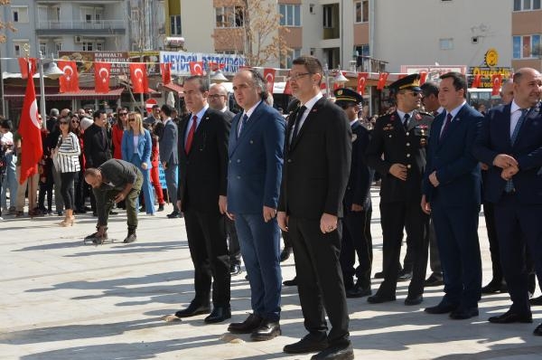 Korkuteli'de 23 Nisan coşkusu