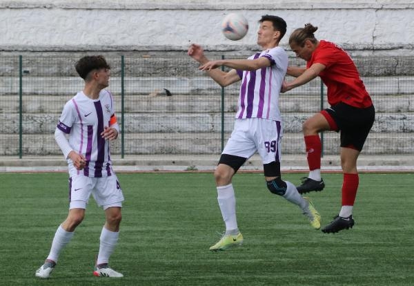 Liseliler futbolda kozlarını paylaştı