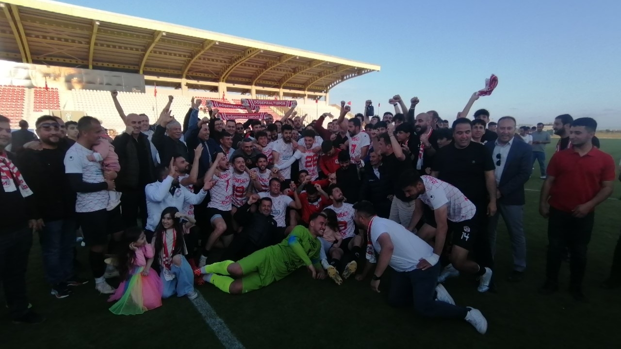 Olaylı maçta kazanan Döşemealtı Belediyespor oldu