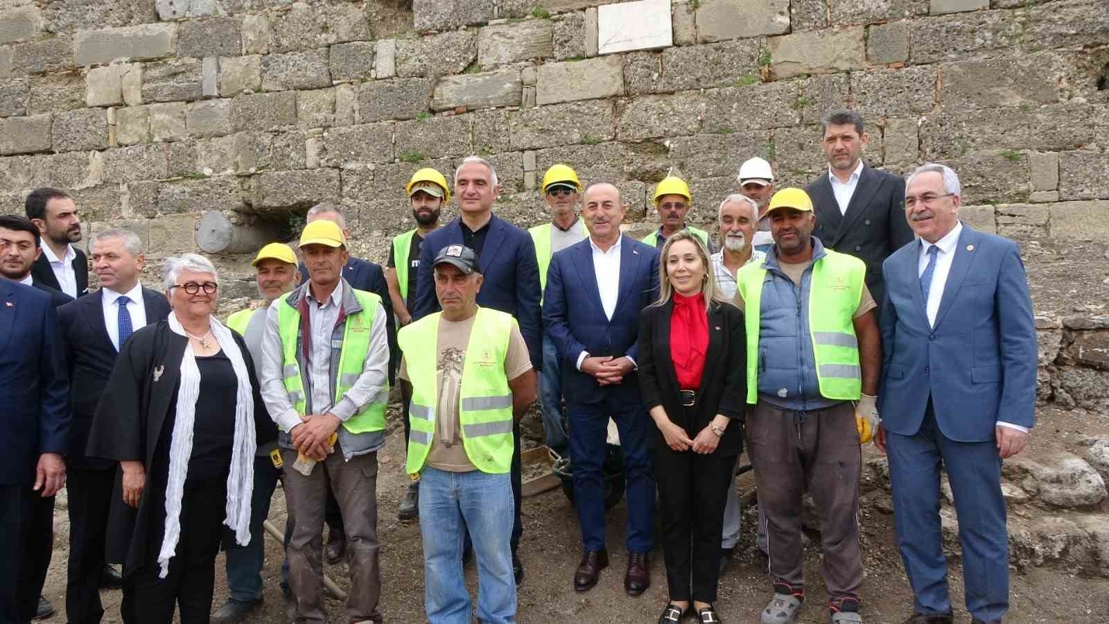 Side Kültürel Miras Projesi Basın Lansmanı Side Antik Kenti'nde yapıldı