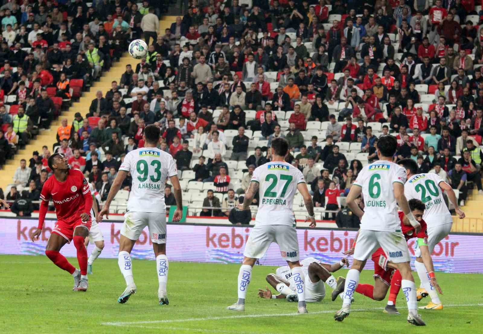 Spor Toto Süper Lig: Antalyaspor: 2 - Alanyaspor: 1