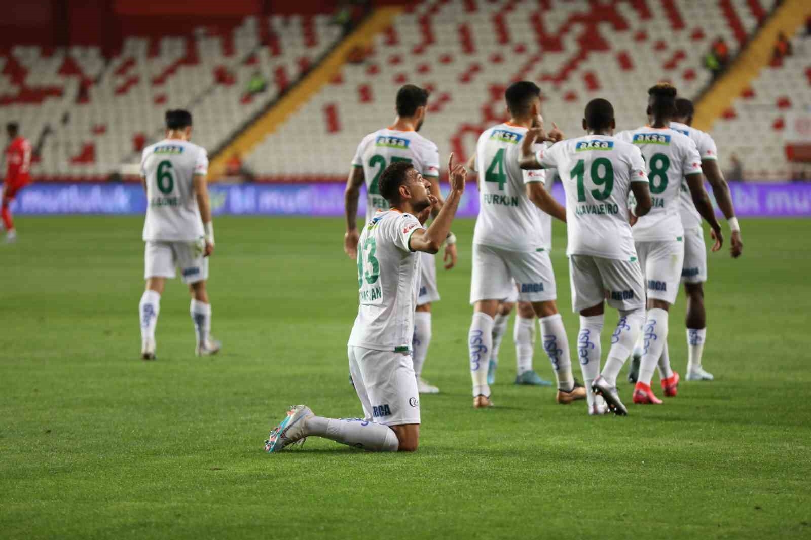 Spor Toto Süper Lig: Antalyaspor: 2 - Alanyaspor: 1
