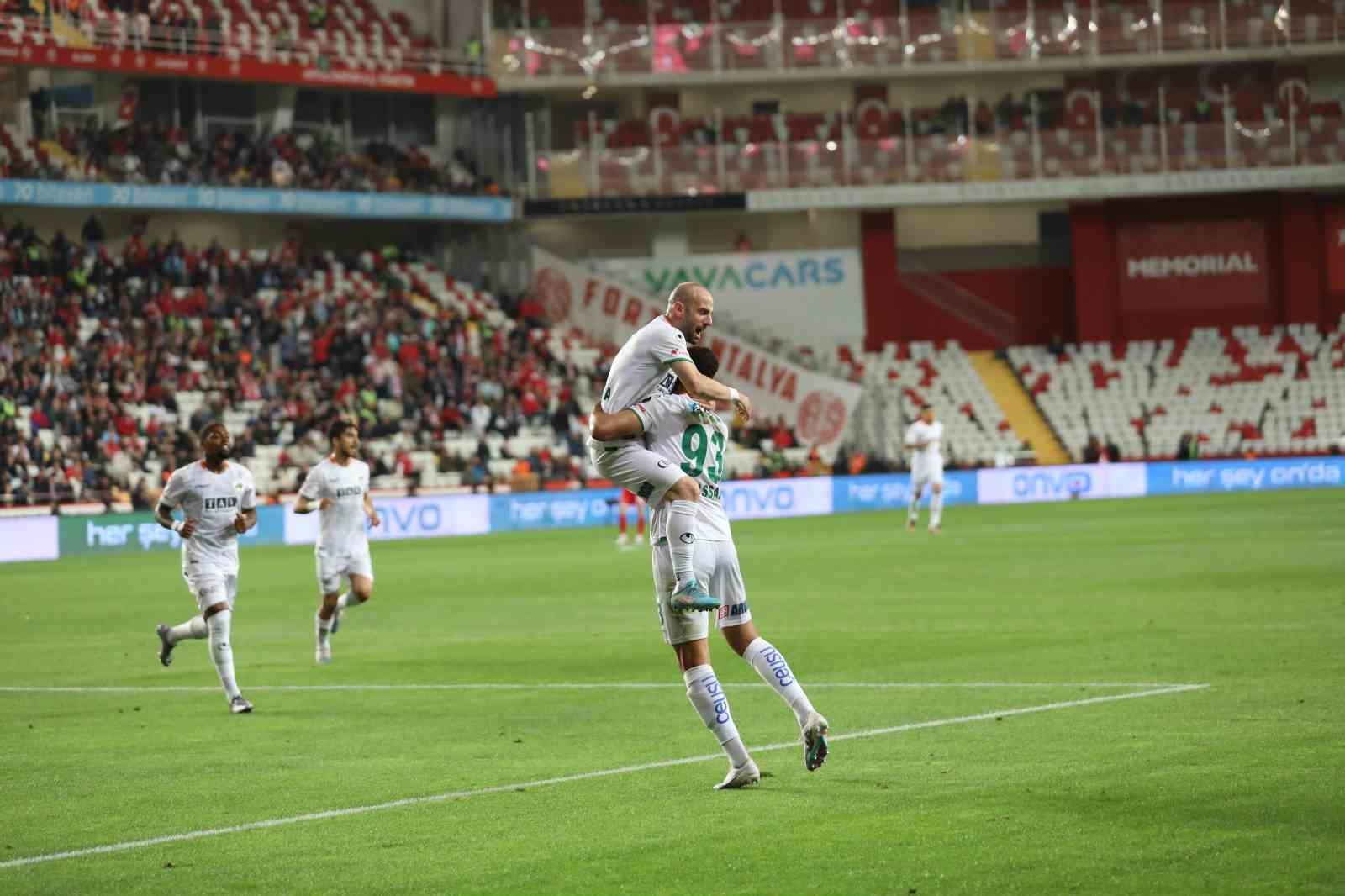 Spor Toto Süper Lig: Antalyaspor: 2 - Alanyaspor: 1