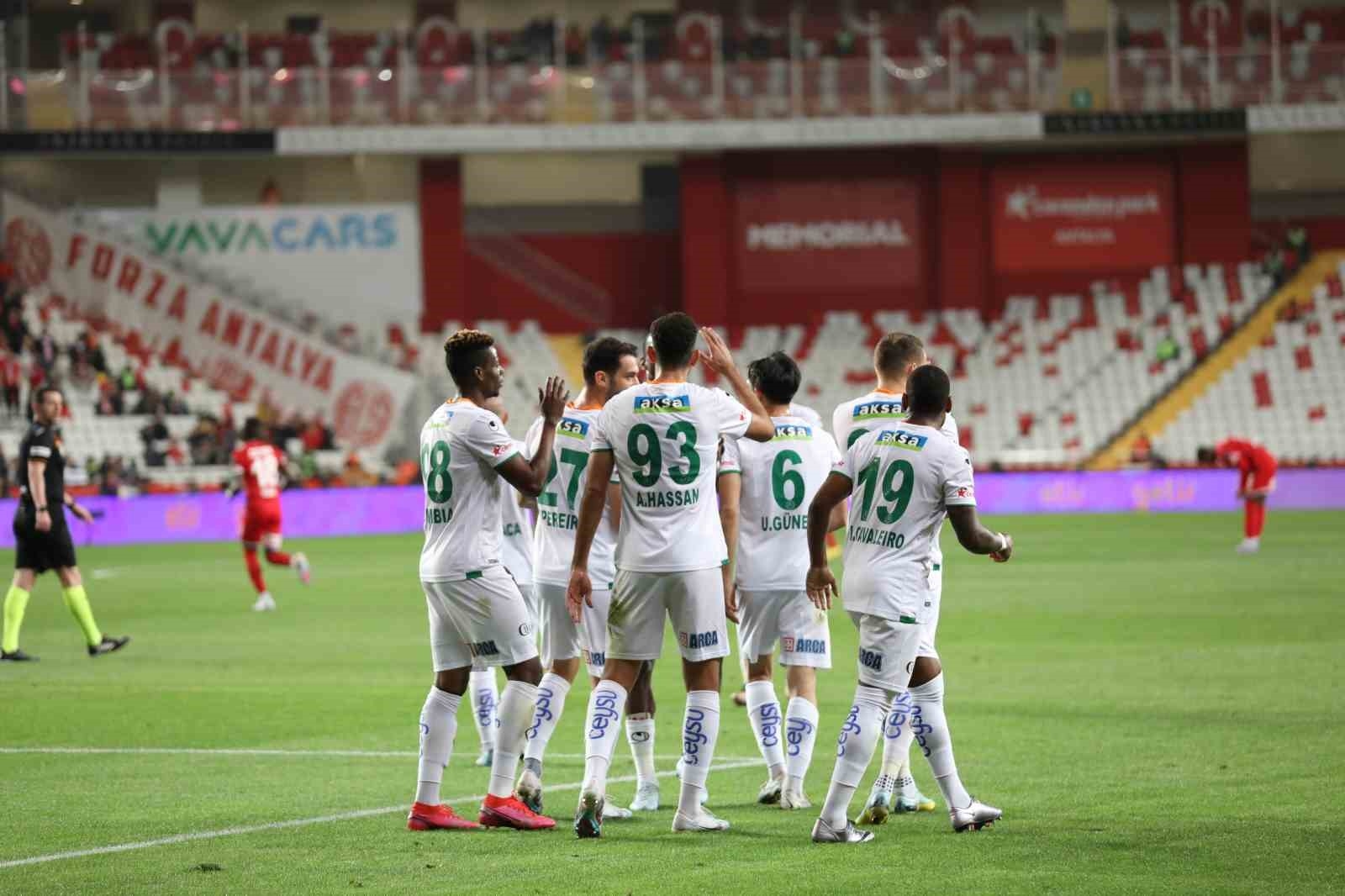 Spor Toto Süper Lig: Antalyaspor: 2 - Alanyaspor: 1