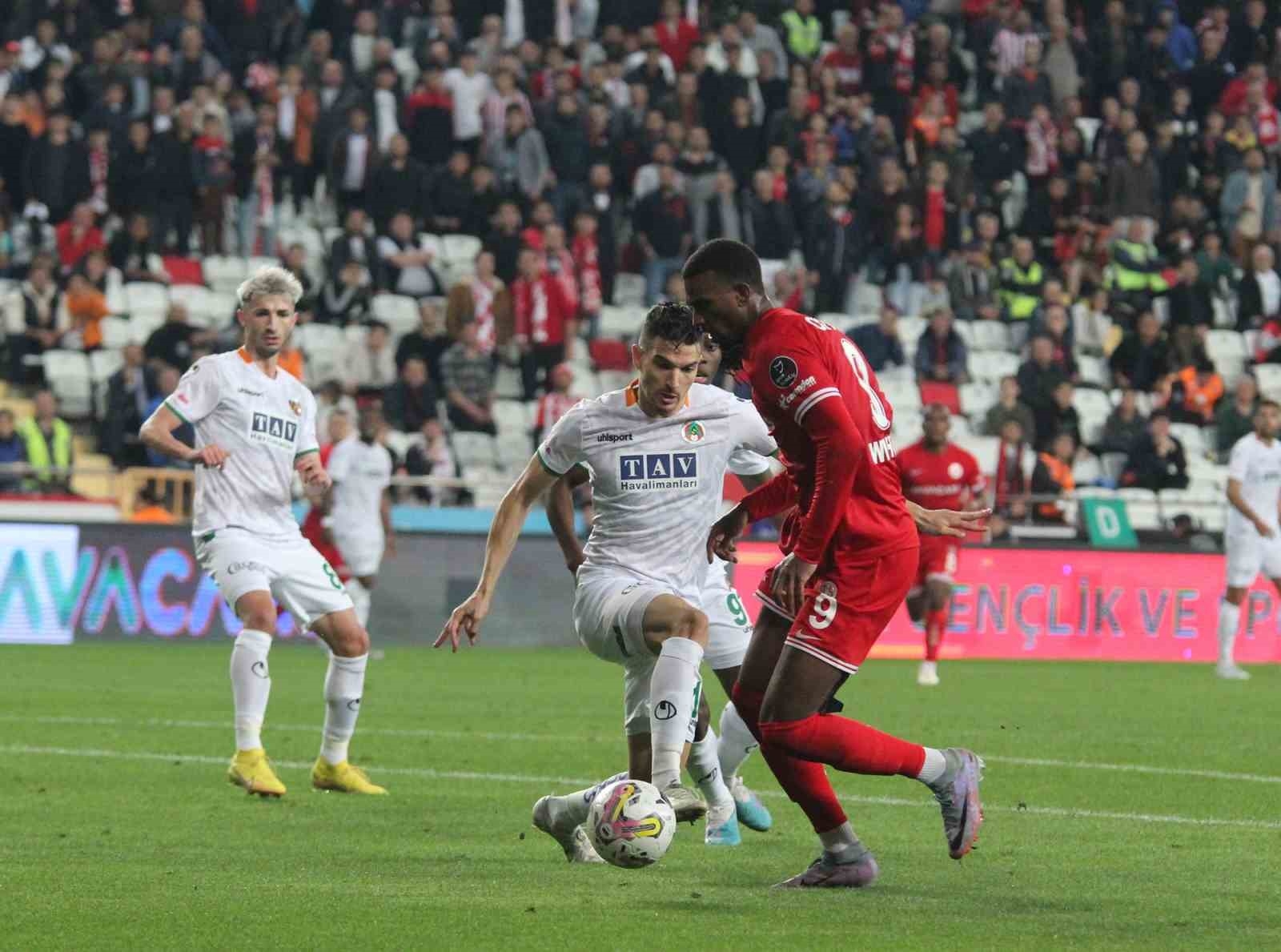 Antalyaspor: 3 - Alanyaspor: 1