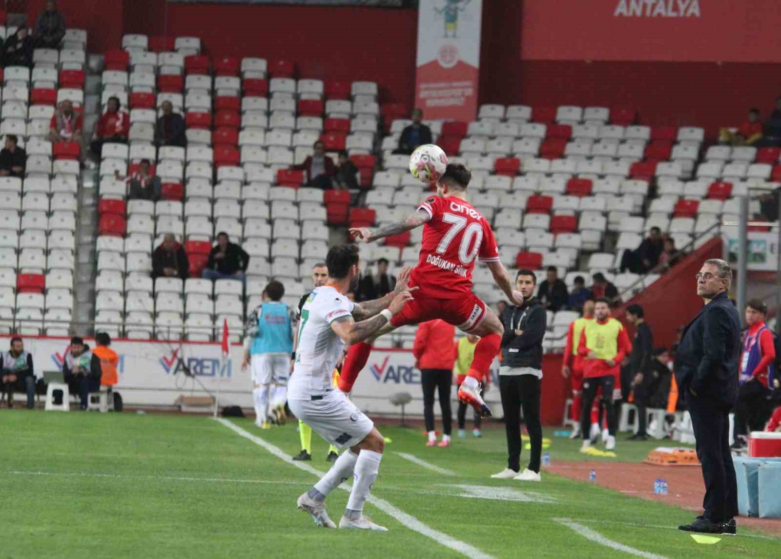 Antalyaspor: 3 - Alanyaspor: 1