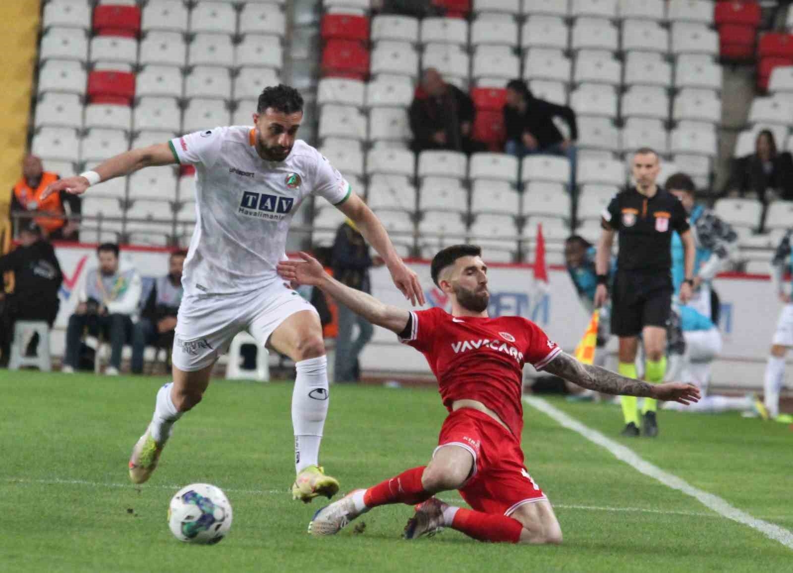 Antalyaspor: 3 - Alanyaspor: 1
