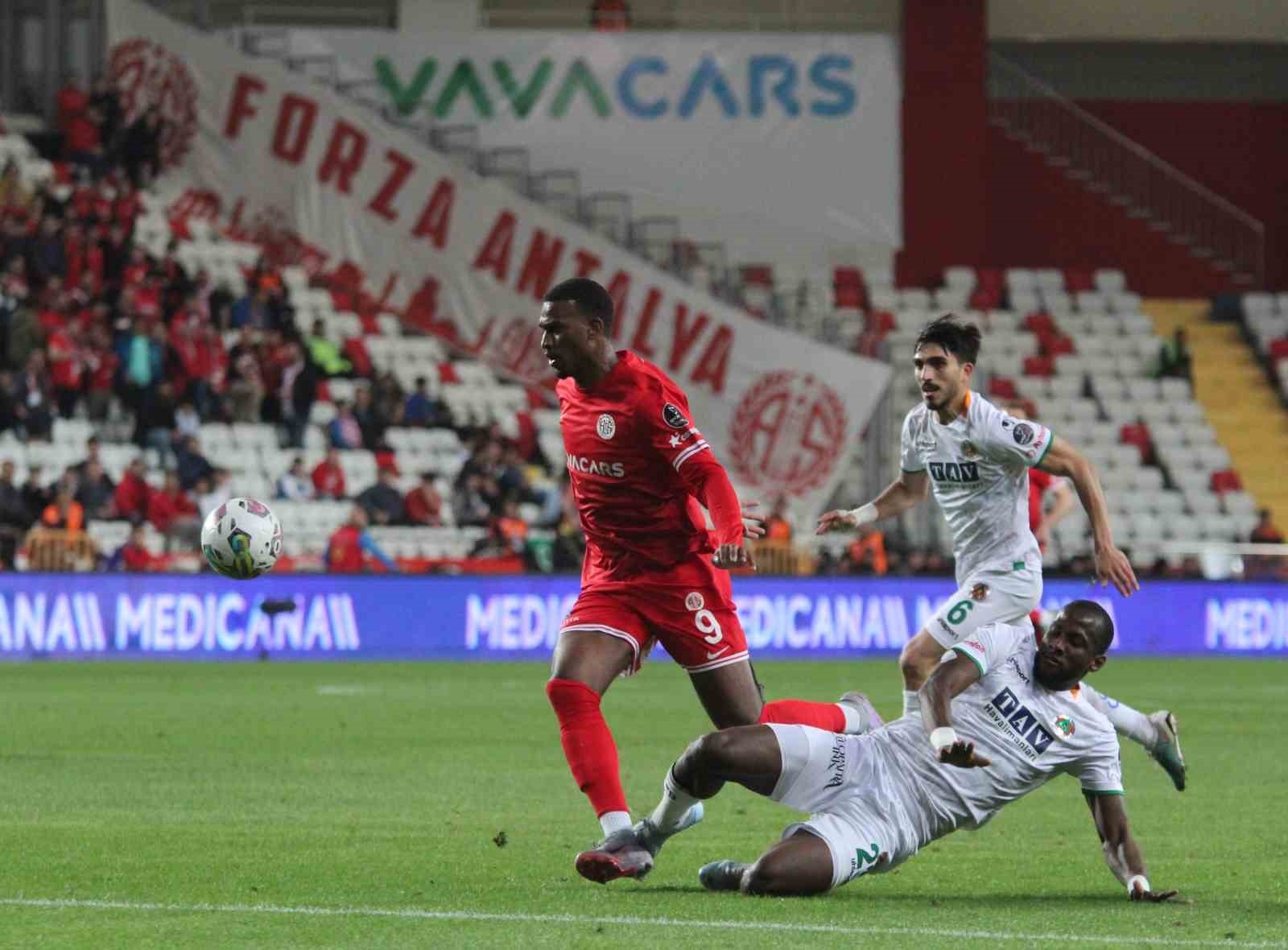 Antalyaspor: 3 - Alanyaspor: 1