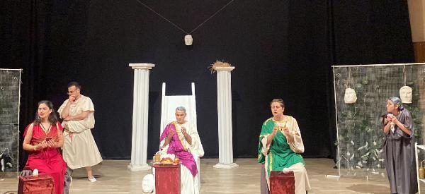 15. Uluslararası Tiyatro Festivali perdelerini açtı