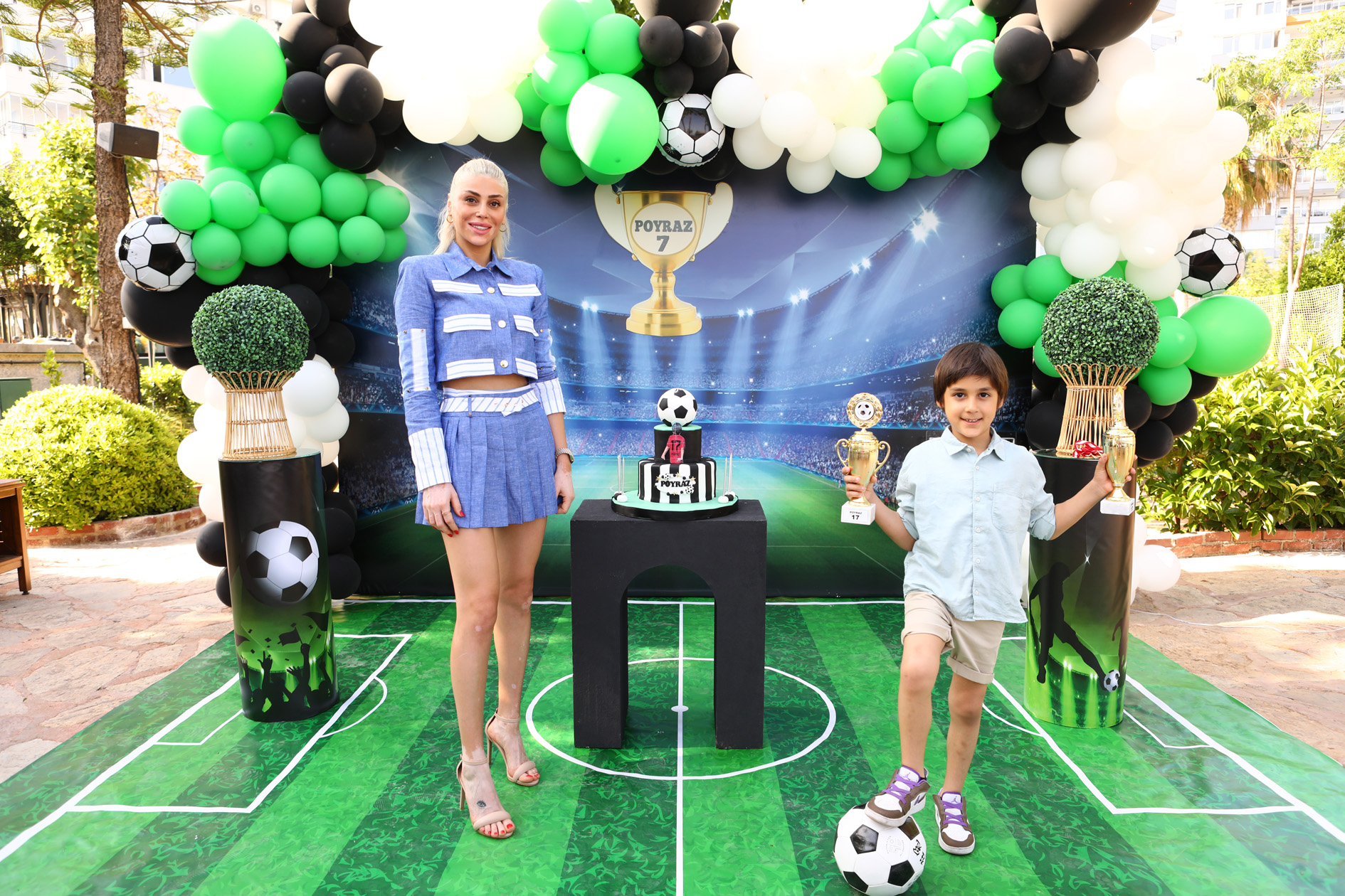 Poyraz’dan futbol temalı yeni yaş